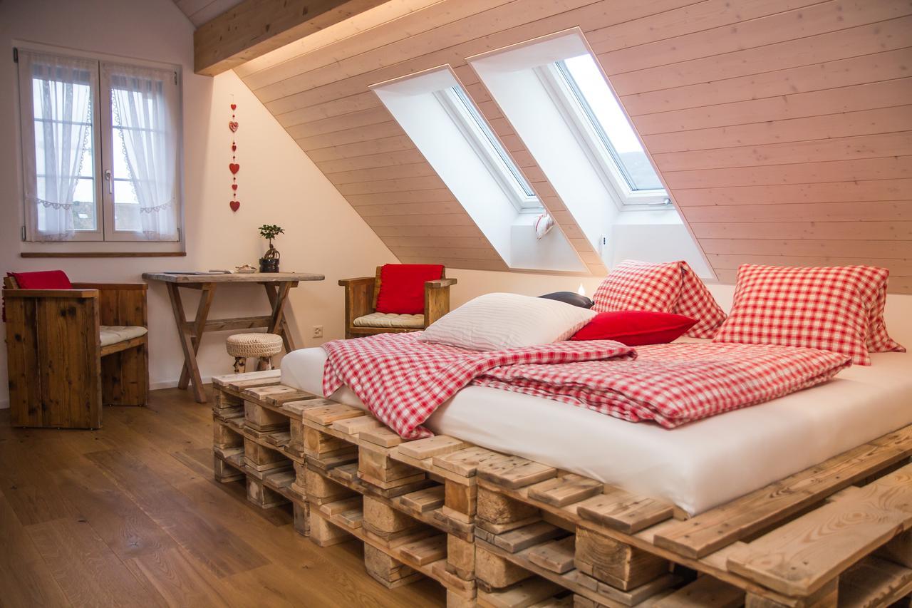 Conny'S B&B Niederweningen Eksteriør bilde